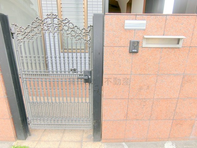 ヴィラフジのエントランス|エントランス