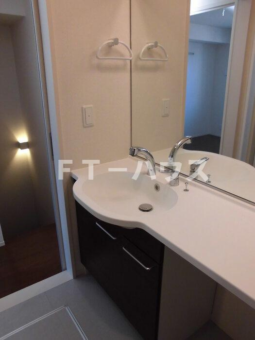 カサブランカ・ハウスの浴室|洗髪洗面