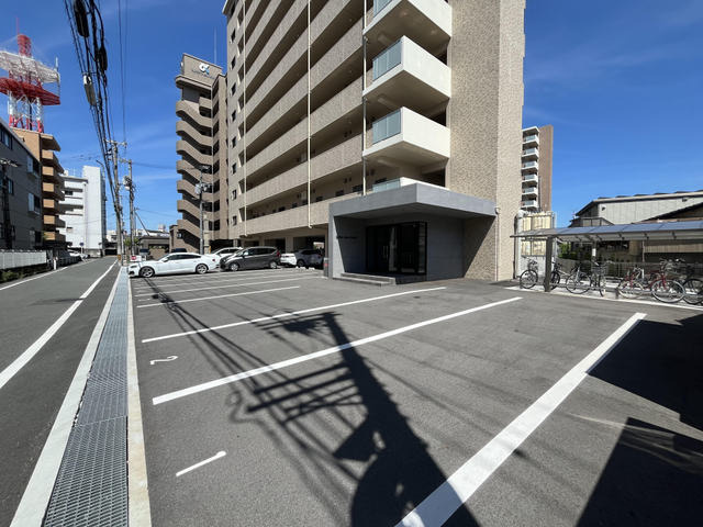 ベラカーサノースの駐車場