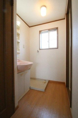 【洗面所】 | エル・フラワーＢ | コンパクトで使いやすい洗面所