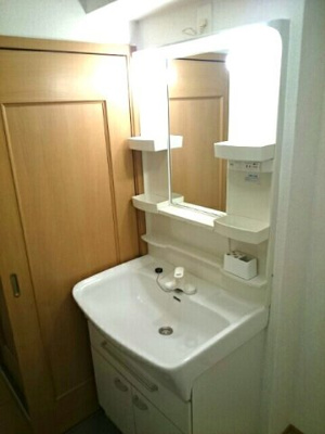 【洗面所】 | サンエイツプレインＣ | 広い洗面スペース