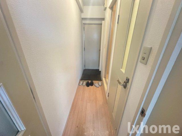 サンフォレスト新中条の玄関|明るい玄関です