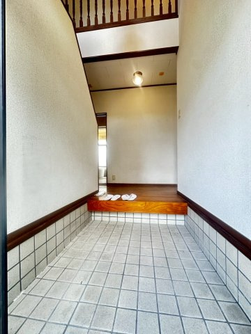 東白川台4丁目戸建の玄関