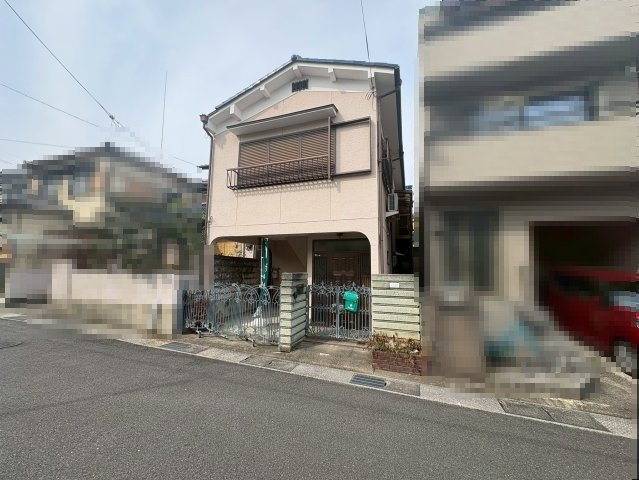 【成約済】長岡京市今里薬師堂の外観|現況建物ありですが、解体後更地にてお引渡し予定のため、すぐに建築計画をご検討いただけます！