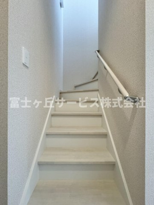 【その他】 | 静岡市清水区折戸 9期 新築一戸建て 1号棟 | 階段です