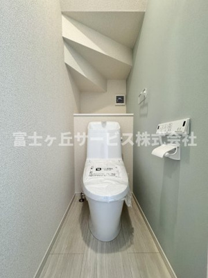 【トイレ】 | 静岡市清水区折戸 9期 新築一戸建て 1号棟 | 1Fトイレです
2Fにも同タイプのトイレがあります