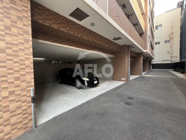 ラグゼ難波南の駐車場|Luxe難波南　駐車場