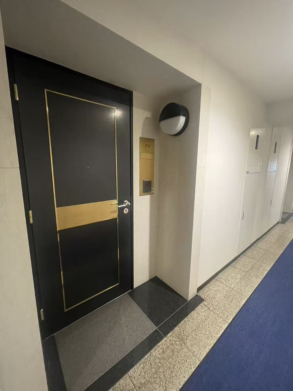 グランエクレール参宮橋の玄関