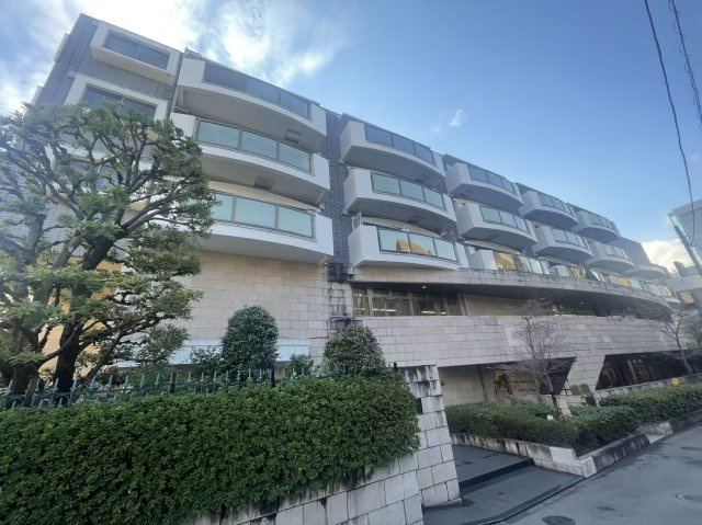 グランエクレール参宮橋の外観