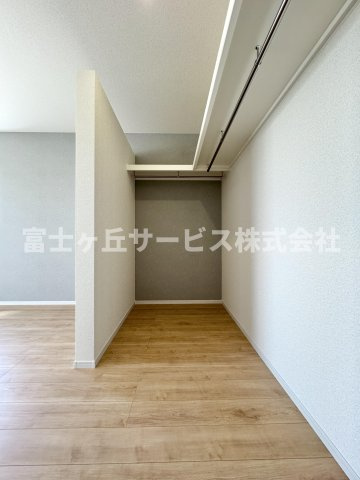【収納】 | 静岡市清水区折戸 9期 新築一戸建て 2号棟 | 収納豊富なウォークインクローゼット