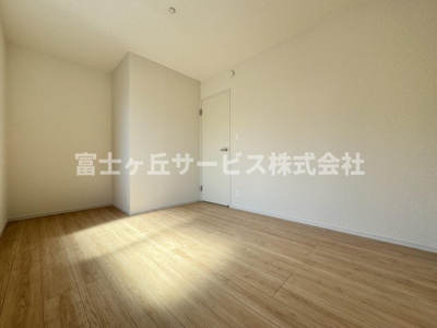 【子供部屋】 | 静岡市清水区折戸 9期 新築一戸建て 2号棟 | 子供部屋としても使える洋室です