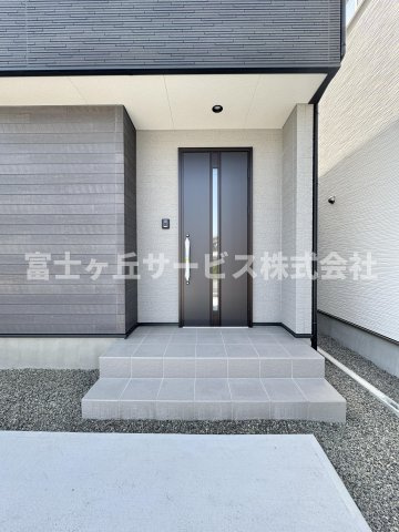 【エントランス】 | 静岡市清水区折戸 9期 新築一戸建て 2号棟 | エントランスです