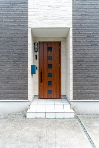 【玄関】 | 西区城山大塘3丁目