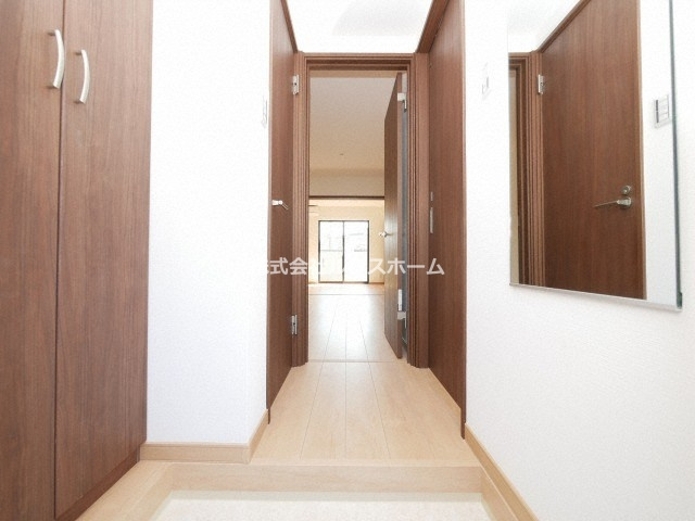 リブ・シャイン青葉丘南の玄関|玄関です