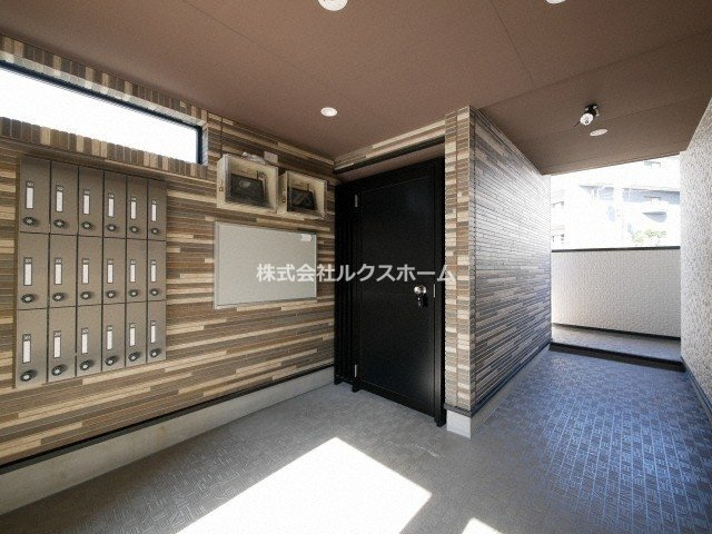 リブ・シャイン青葉丘南のロビー|毎日通るロビーはこのようになっています