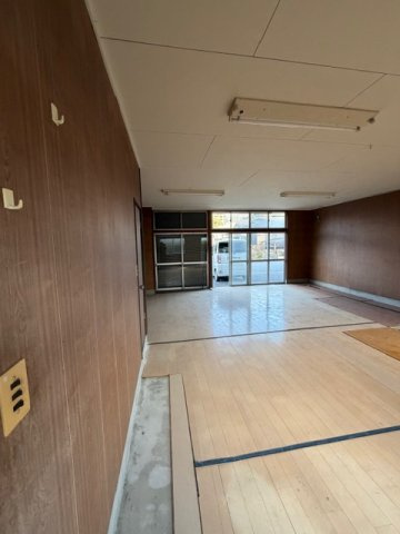 大内町浅田テナントの居間・リビング