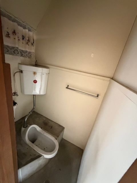 大内町浅田テナントのトイレ