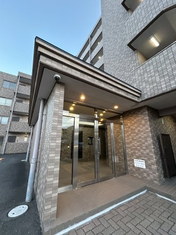 ダイアモンド新白河Ⅰのエントランス|落ち着いたエントランスです