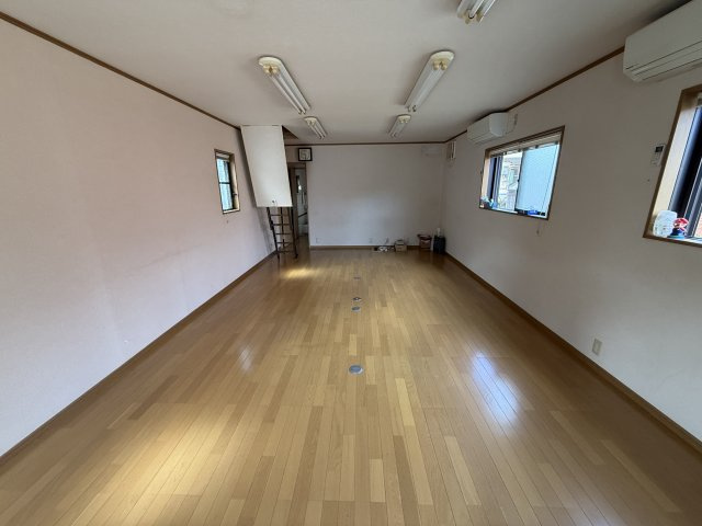 【居間・リビング】 | （仮称）園部町若松町貸家