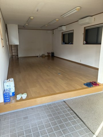 【玄関】 | （仮称）園部町若松町貸家