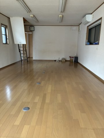 【居間・リビング】 | （仮称）園部町若松町貸家