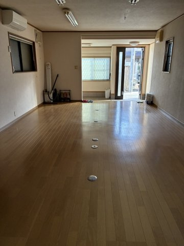 【居間・リビング】 | （仮称）園部町若松町貸家