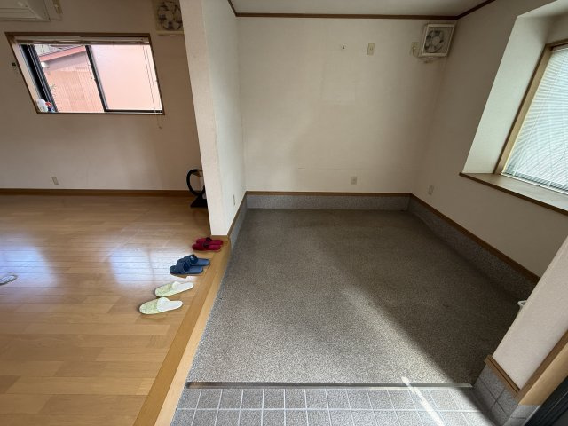 【玄関】 | （仮称）園部町若松町貸家
