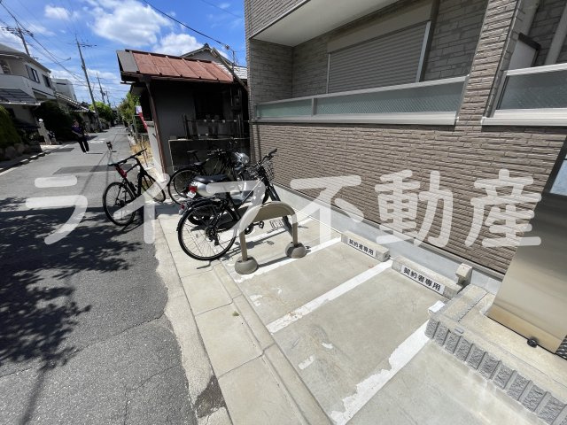 アート東大阪Bの駐車場|駐車場です