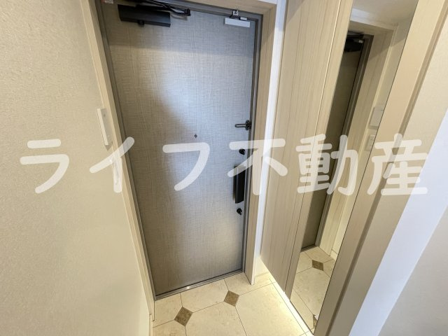 PHOENIX CLOVE TOMOIの玄関