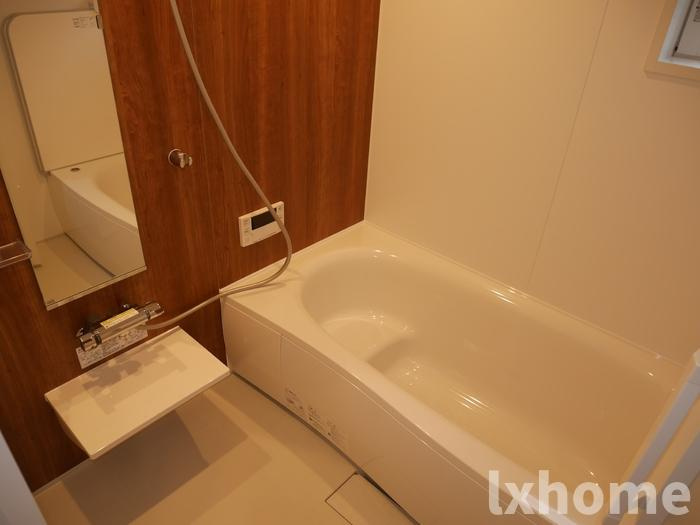 D-room茨木春日の浴室|ゆったり過ごせるお風呂です