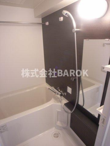 トラストレジデンス博多駅南の浴室