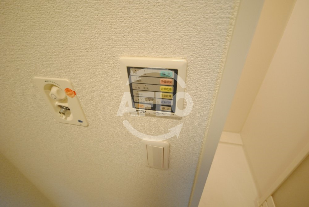 コンフォール南森町の設備|コンフォール南森町　浴室乾燥機