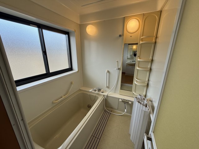 前橋市六供町四丁目　二世帯中古住宅の浴室|2F風呂