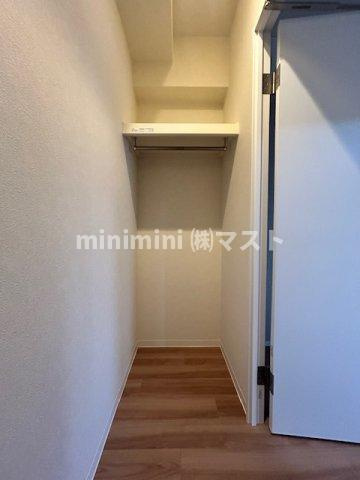 大阪市港区磯路３丁目の賃貸マンションの収納