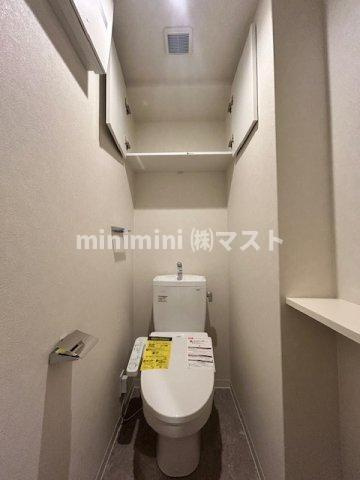 大阪市港区磯路３丁目の賃貸マンションのトイレ