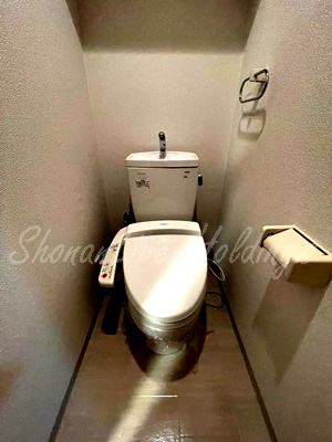 ベルヌーブ ラビのトイレ|温水洗浄便座付き♪