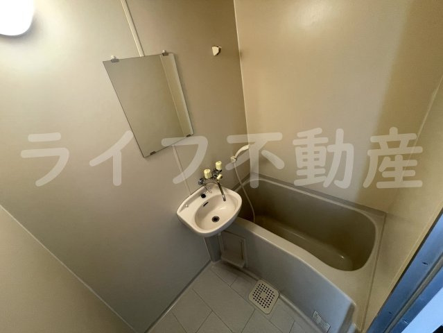 小阪本町ル・グランの浴室|ゆったり過ごせるお風呂です