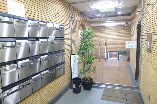 音羽ホームズのエントランス