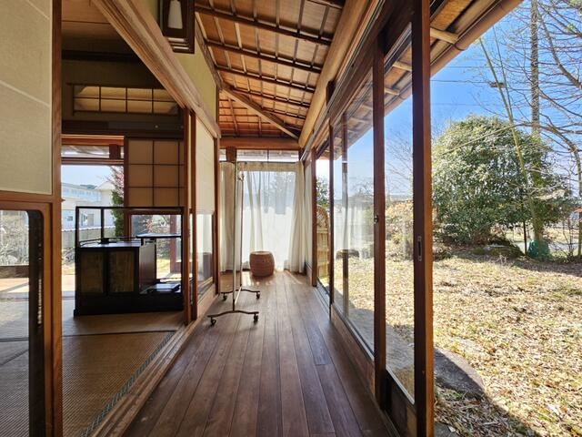 山岡町下手向の内装