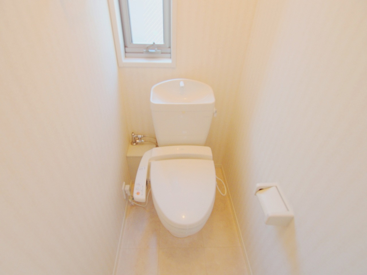 コート甲角G棟のトイレ|※写真は別棟・別部屋の写真です。相違がある場合は現況優先となります。