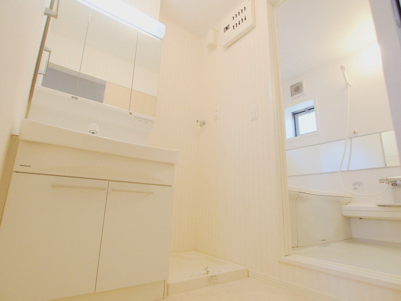 コート甲角G棟の洗面所|※写真は別棟・別部屋の写真です。相違がある場合は現況優先となります。