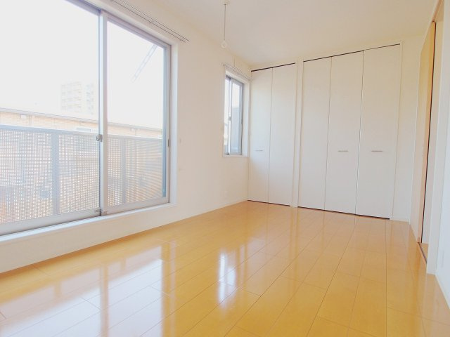 コート甲角G棟の寝室|※写真は別棟・別部屋の写真です。相違がある場合は現況優先となります。