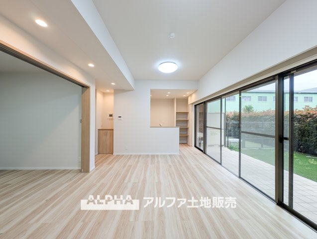 ザ・バーデン昭島ペイサージュのエントランス|【Auto lock】
◆オートロック◆不要なセールスや不審者をシャットアウトし静かで快適なシステムは私達に恙ないライフスタイルを与えてくれます。