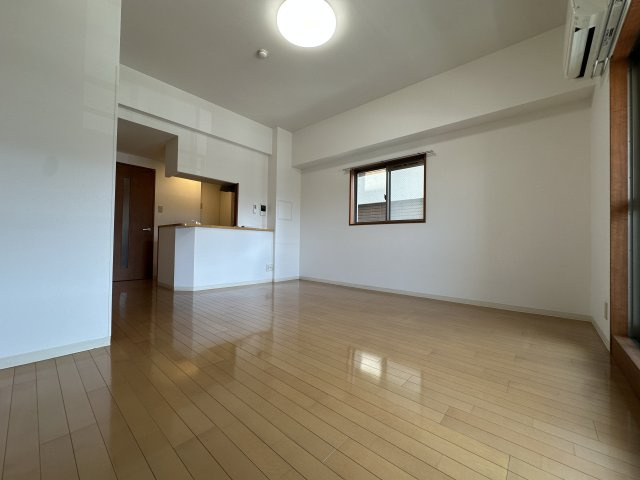 浪速コートの居間・リビング