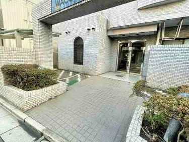 ワコーレ目白のエントランス