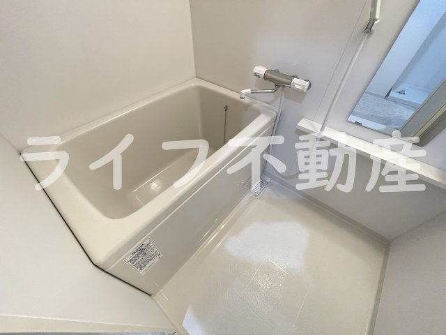 エアルレジデンスⅡの浴室|落ち着いた空間のお風呂です