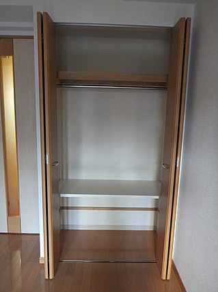 プレサンス神戸駅前グランツの収納