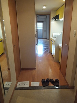 プレサンス神戸駅前グランツの玄関