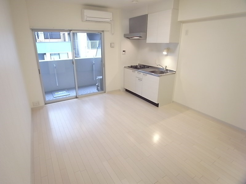 ARPEGGIO三宮の居間・リビング