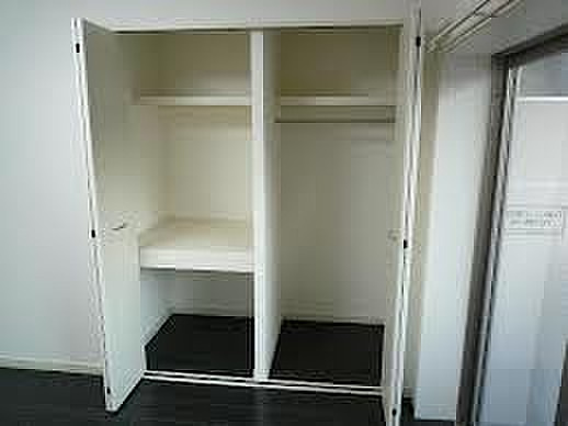 ラ・ウェゾン大石南町の収納